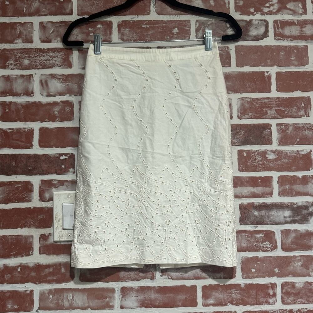 Versus Versace White Cotton Eyelet Embroidered Skirt Size 24 IT 38 Made in Italy